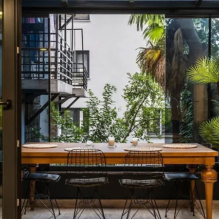 Convenience Meets Luxury In The Heart Of The Daire *